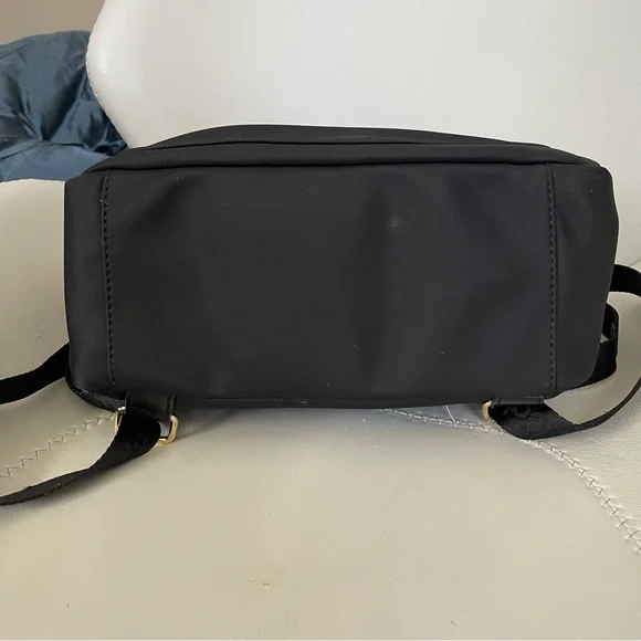 Calvin Klein backpack - Picture 5 of 9